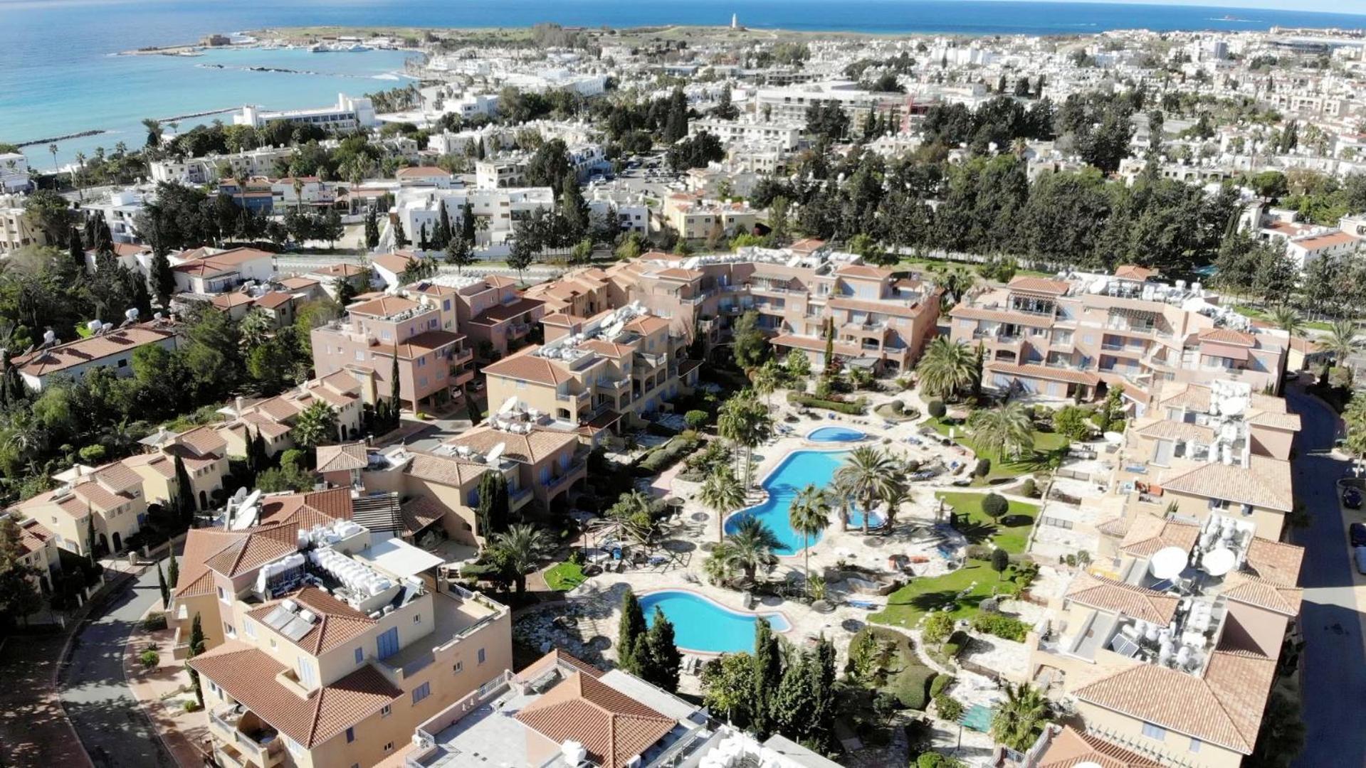 Limnaria Gardens Two Bedroom Apartment With Balcony Пафос Екстериор снимка